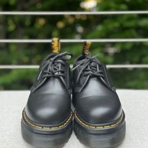 Dr. Martens, women’s oxfords